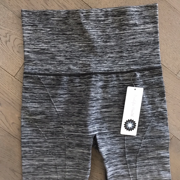 Ombre Grey Seamless Leggings - Picture 5 of 7